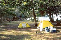 Палаточный лагерь на побережье